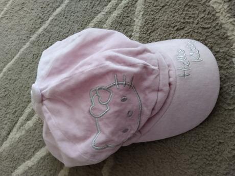 Čepice hello kitty a jiné, 116