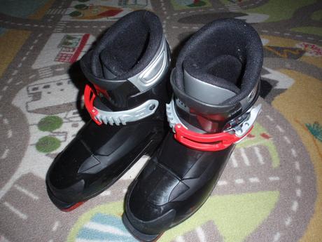 Lyžařské boty-přeskáče dětské snoxx černé vel. 33., 33