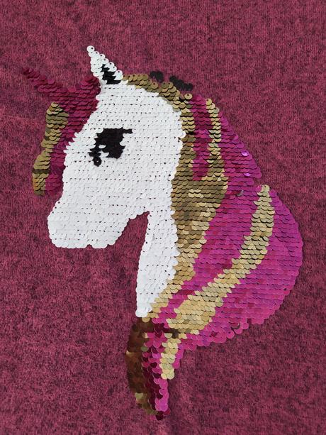 Růžová halenka, 140