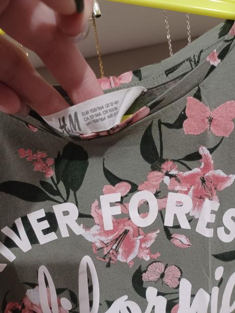 Khaki tričko s kytičkami, h&m,164