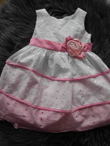 Šaty slavnostní, 92