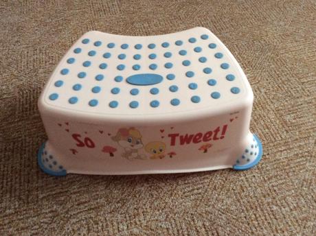 Dětská stolička/ stupátko,