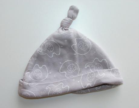 C136 dvouvrstvá čepička se slony vel. 62, 62