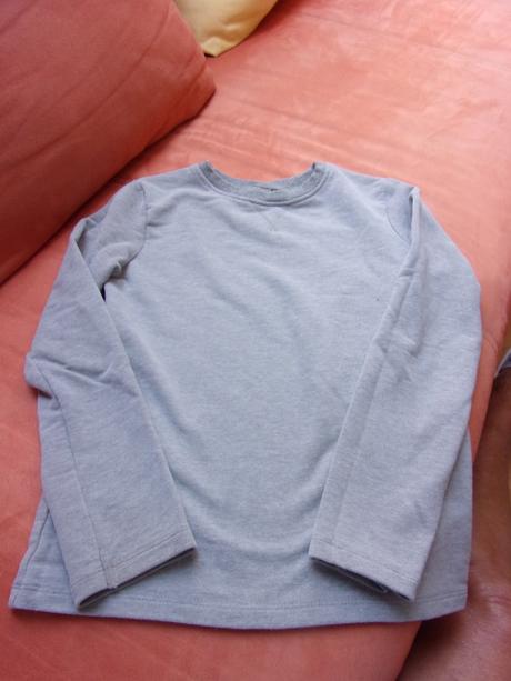 Mecháčková mikina, 122