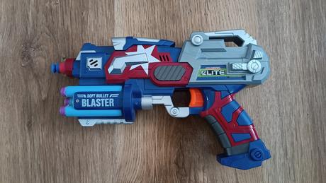 Hračka zbraň avengers kapitán amerika., 