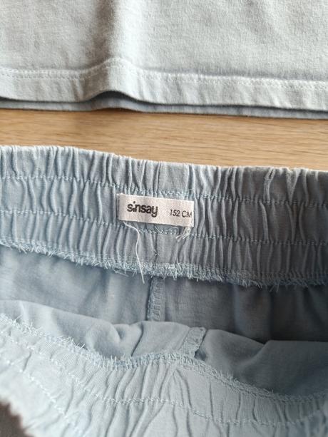 Pyžamo, velikost 152, sinsay,152