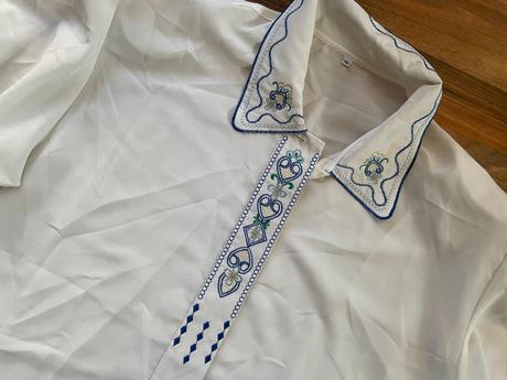 Bílá halenka s výšivkou, vel 46 cca 3xl, xxxl