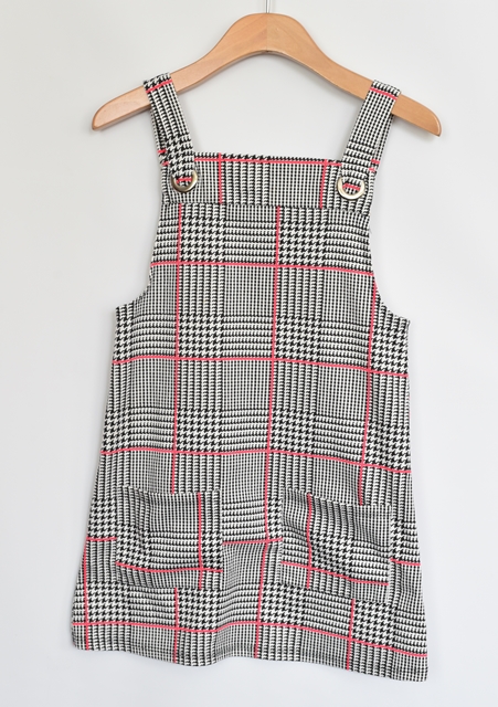 Šatovka vel. 8 - 9 let, primark,134