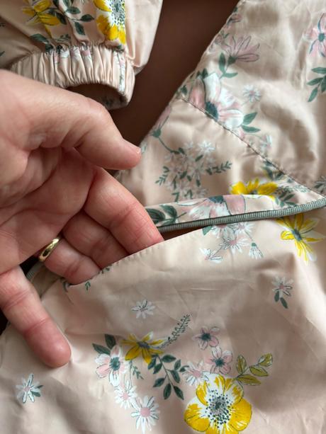 Větrovka růžová s květy - v.7/8 let, tu,128