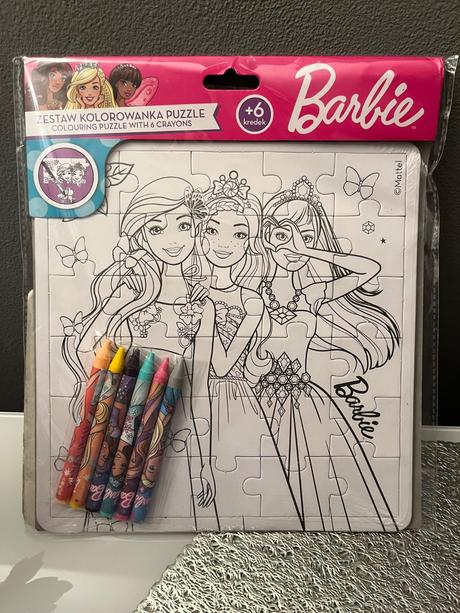 Výtvarné a kreativní potřeby,