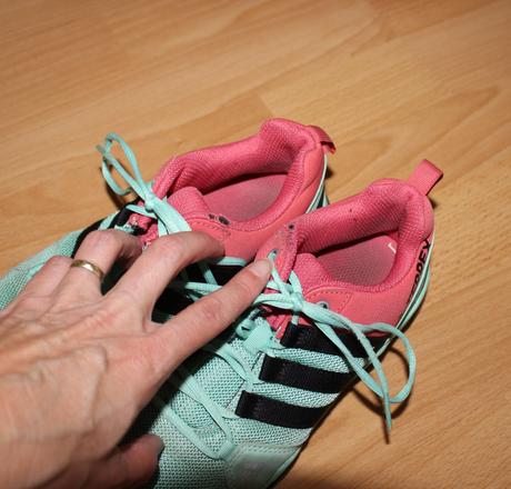 Trekové outdoorové boty, tenisky terrex ax2r, adidas,34