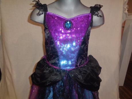 Karneval - královna podsvětí - 5 - 6 let,