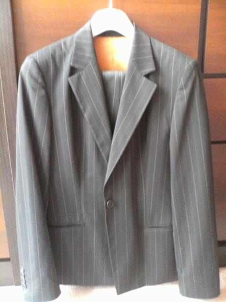 Dámský kostým s proužkem op prostějov, 38