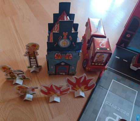 Hasičská stanice papírová,