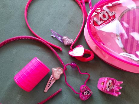 Stíny, kufřík, šperky lol sada,