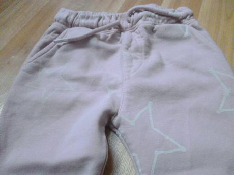 Hvězdičkové tepláky 4-5 m-s, marks & spencer,110