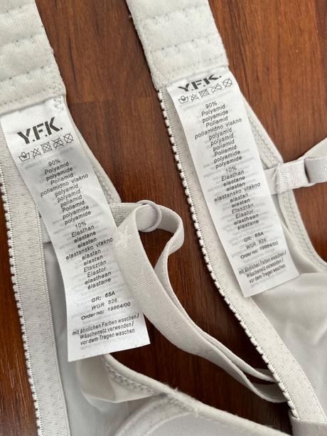 2x bílá podprsenka, kik,65a