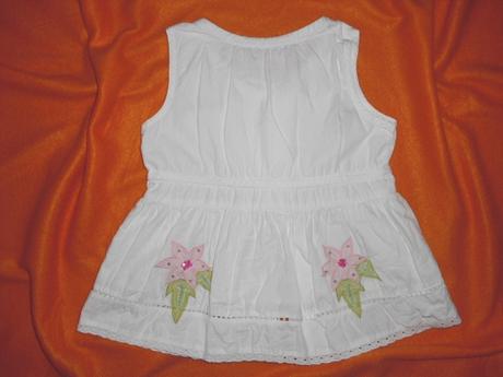 Sněhově bílý vyšívaný krojový top, 