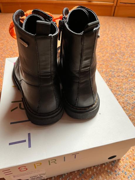 Boty, esprit,33