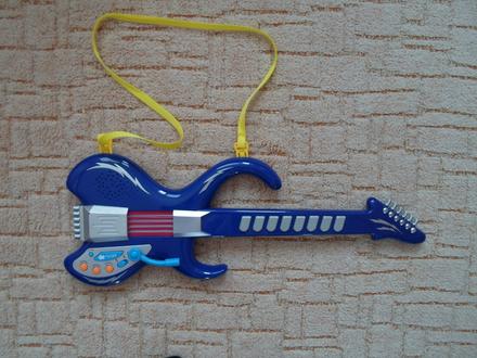 Modrá dětská kytara se zvuky,