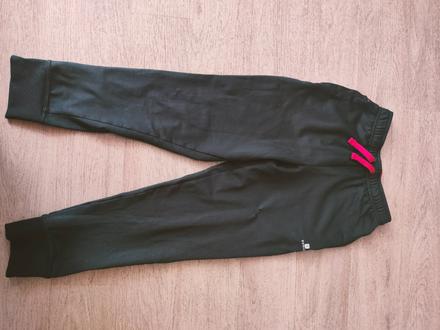 Dětské tepláky, decathlon,146