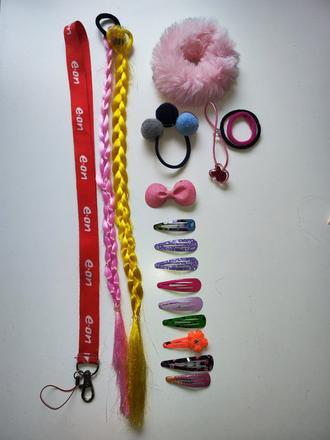 Gumičky, sponky, lanyard, placka, propiska(pták), 