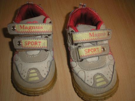 Kožené botičky, 23