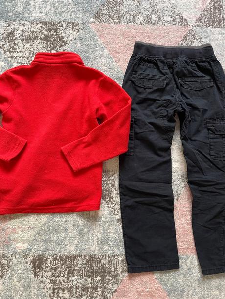 Mikina a kalhoty vel.134, 134