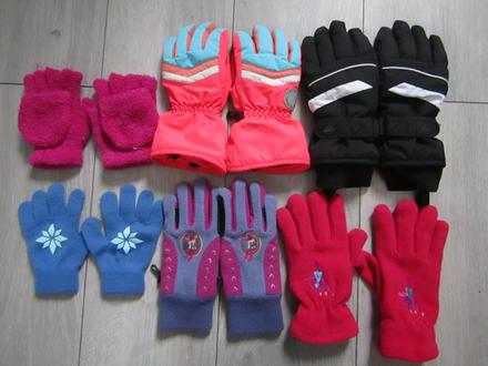 Rukavice vel.cca 116/140, 122