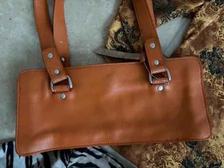 Set 4 bluzy + oranżova kabelka, m