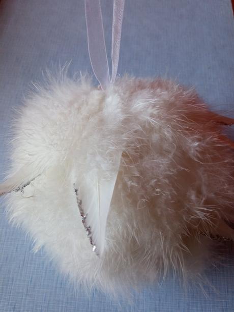 Peříčková dekorační koule, 