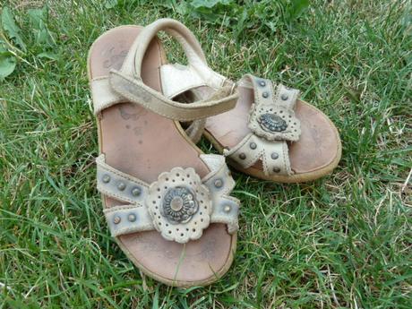 Kožené sandálky mod8 vel. 26, 26