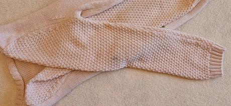 Čtyři zimní svetříky, sváteční a tričko, 122/140, 134