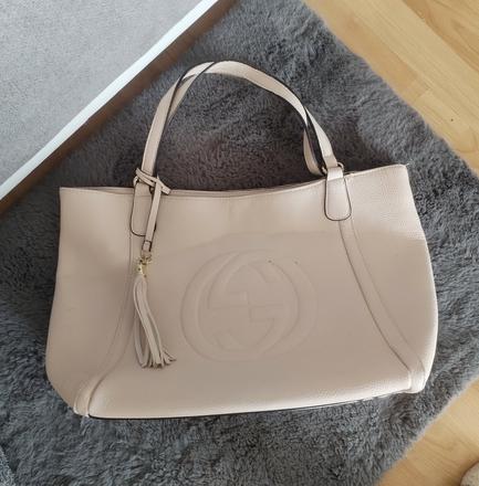 Kabelka gucci soho,