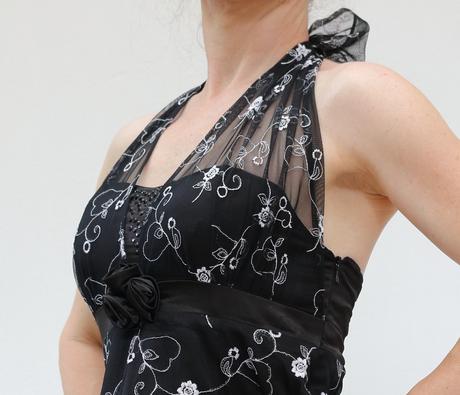 Černé vyšívané pin-up šaty vel.s, s