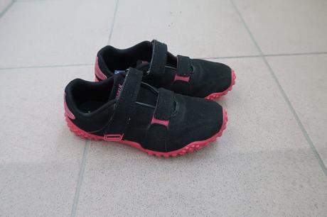 Černé tenisky, lonsdale,32