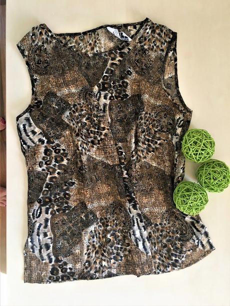 Halenka s krásným vzorem, vel uk 20, fink, 4xl