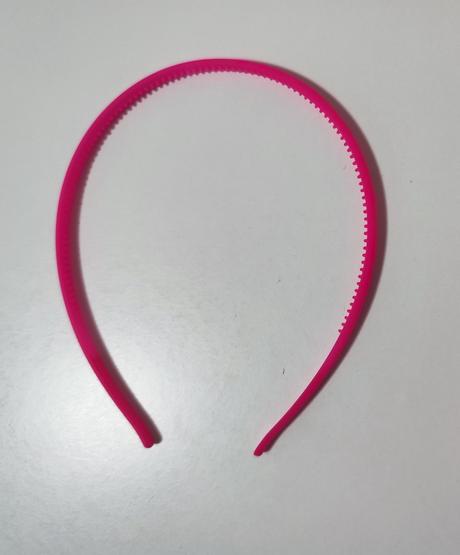 4 čelenky a 2 sponky, 