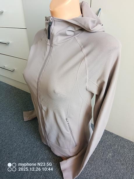 Mikina zn."think fit" vel.'40/42", 40