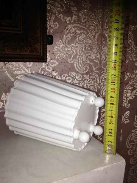 Bílý květináč plech květník orchideje sukulenty, 