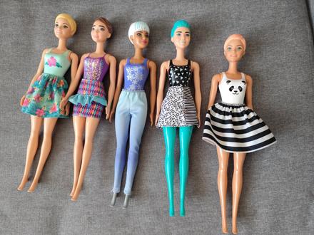 Barbie color reveal mattel.cena za kus,