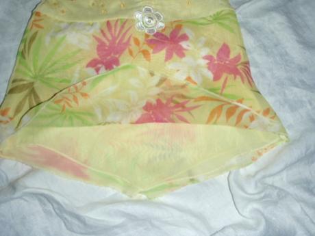 Splývavý lehounký letní top, 122