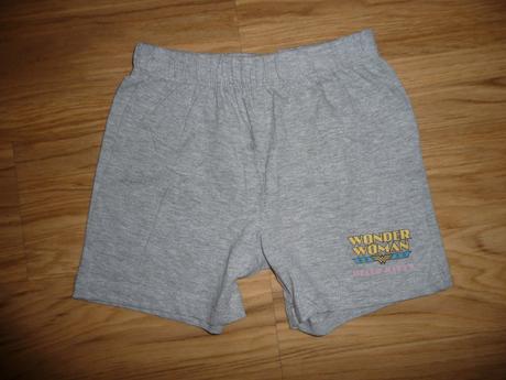Šedé kraťasy hello kitty na 6-8l- vel.122/128, 122