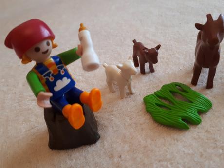 Playmobil - holčička s kůzlátky,