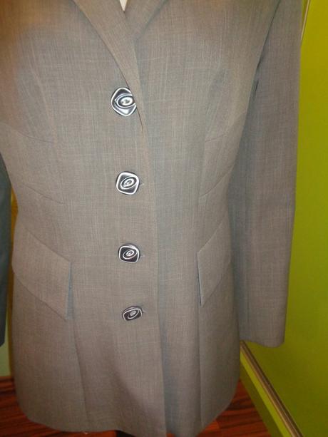 Luxusní zeštíhlující prodloužené vypodšité sako, 40