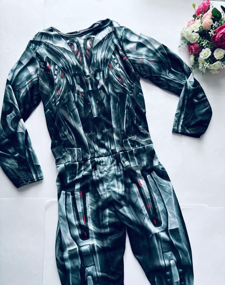 An26/ kostým avengers/ ultron - v.cca 11/13 let,