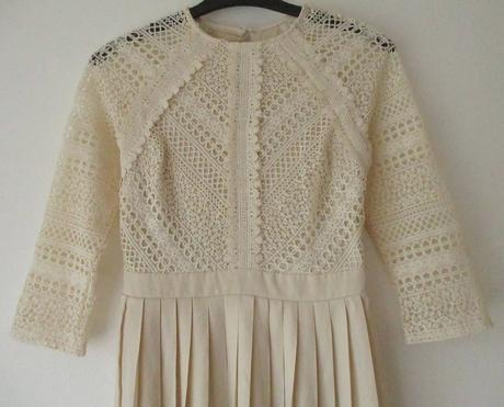 Dámské midi šaty béžové krajkové plisované s 36, s