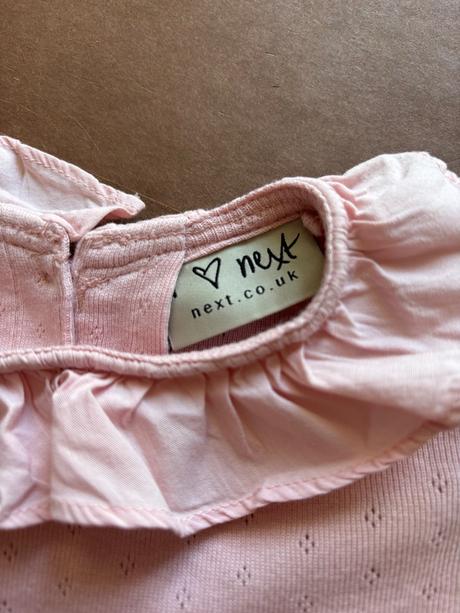 Triko růžové s volánky - v. 3/6 měs, next,68