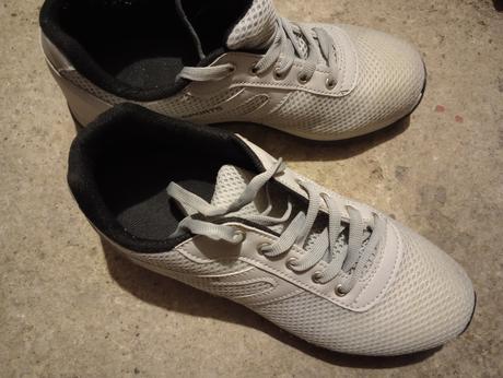 Nové dámské tenisky, 40