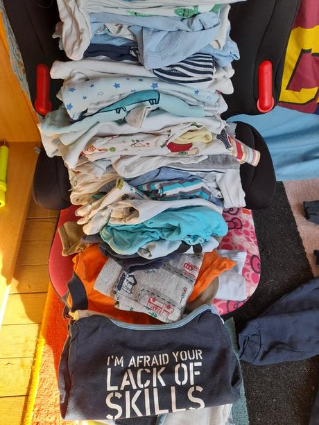 Body dlouhý,krátký rukáv,různé barvy nošené, 68